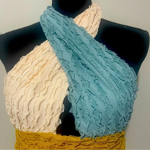 Textured multi style crop top - Picture 2 of 5